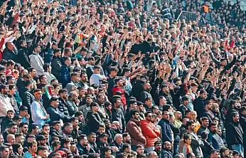 Amedspor taraftarı coştu: Manisa FK maçı biletleri tükeniyor