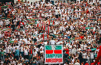 Şampiyonluk yolunda Amedspor'da tarihi adım