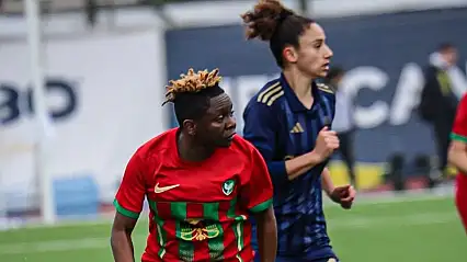 Amedspor Trabzon'da yıkıldı! İlk yarıda gelen goller maçı bitirdi