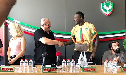 Mbaye Diagne resmen Amedspor'da: 'Hedefim 25 gol'