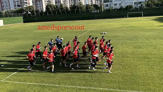 Amedspor'da Mehmet Altıparmak dönemi resmen başladı