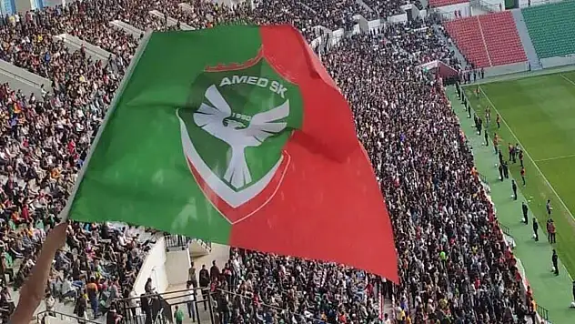 Amedspor, Manisa FK deplasmanında ilk yarıyı 2-0 önde tamamladı