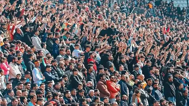 Amedspor taraftarı coştu: Manisa FK maçı biletleri tükeniyor