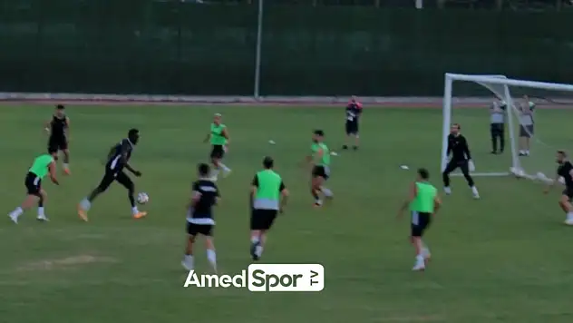 Amedspor'un yeni gol makinesi Mbaye Diagne İlk antrenmanında