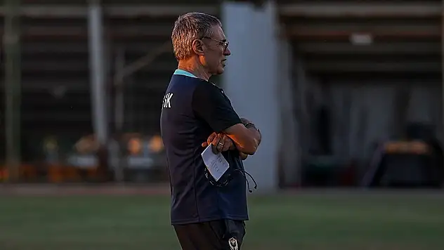 Ersun Yanal, oyuncularını hem taktiksel hem de psikolojik olarak maça hazırlıyor!