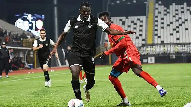 Manisa FK, Amedspor'a karşı skoru 2-2'ye getirdi